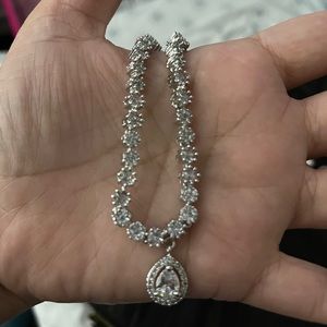 Pure diamond style .